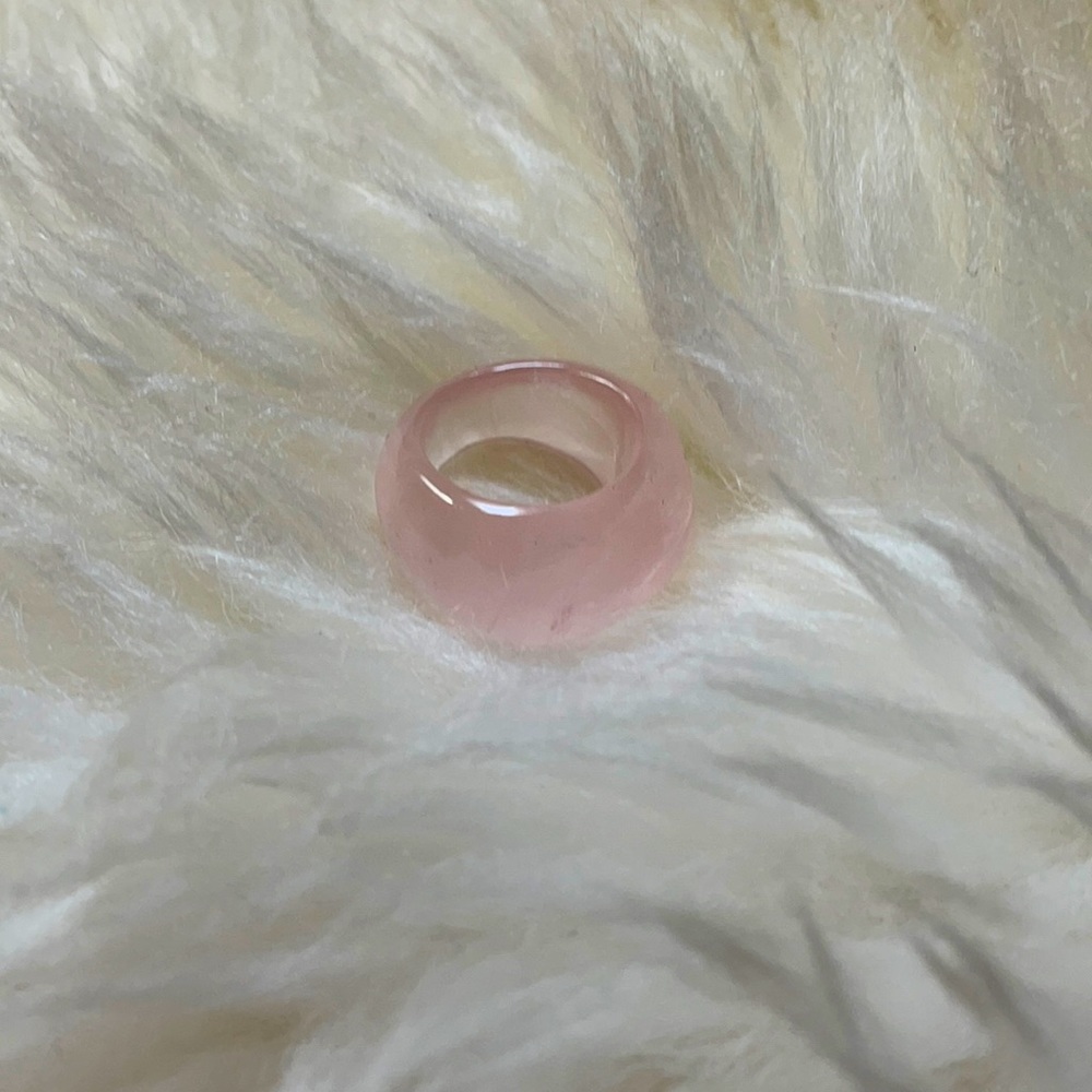 Rose Quartz colored ring Size ~ 6